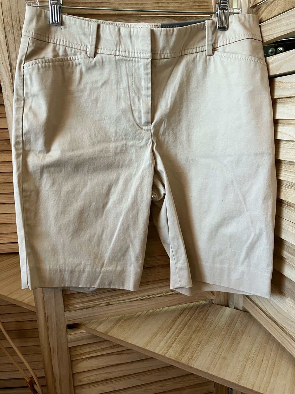 Talbots Cream Chino Bermuda Shorts 6P NWT